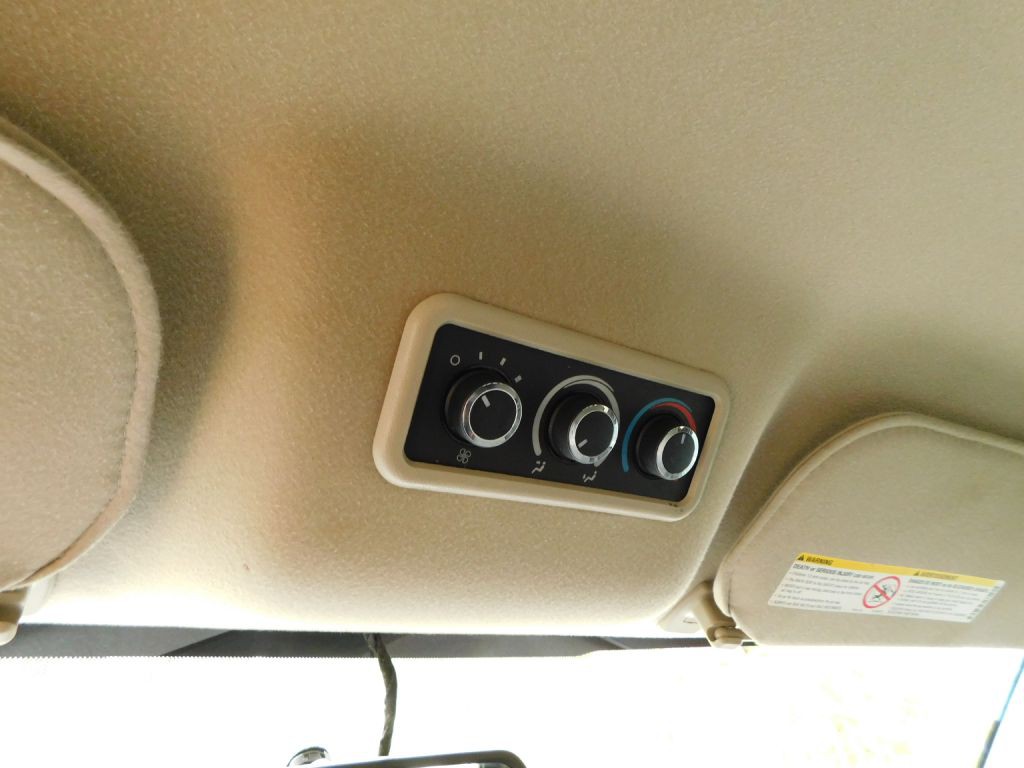 2020 Chevrolet Express Image 16