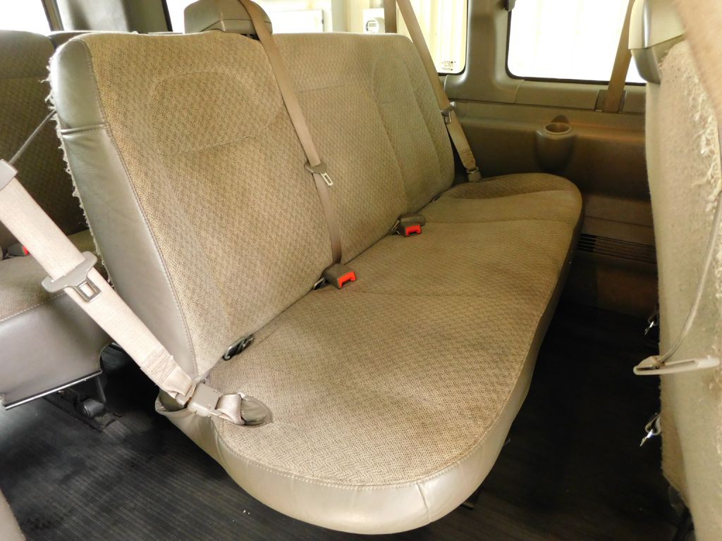 2020 Chevrolet Express Image 23