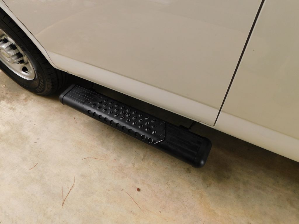 2020 Chevrolet Express Image 36