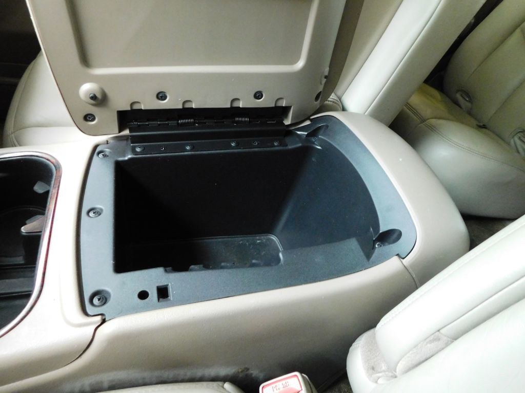 2003 GMC Yukon Image 16