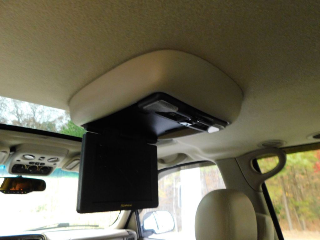 2003 GMC Yukon Image 23