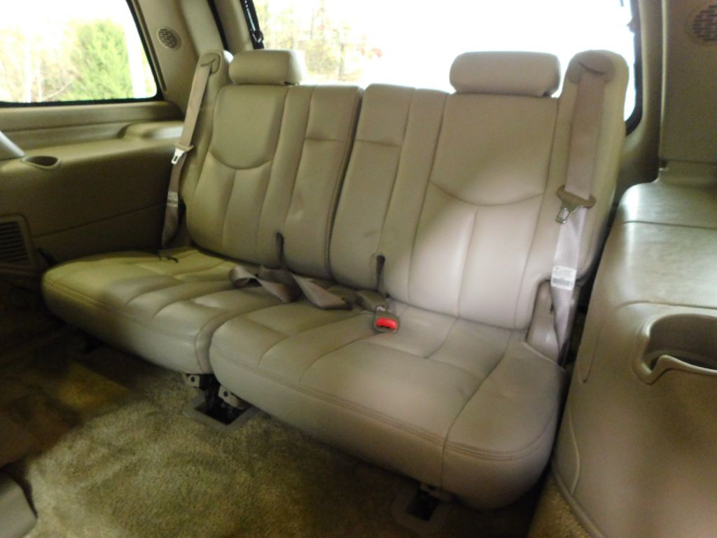 2003 GMC Yukon Image 24