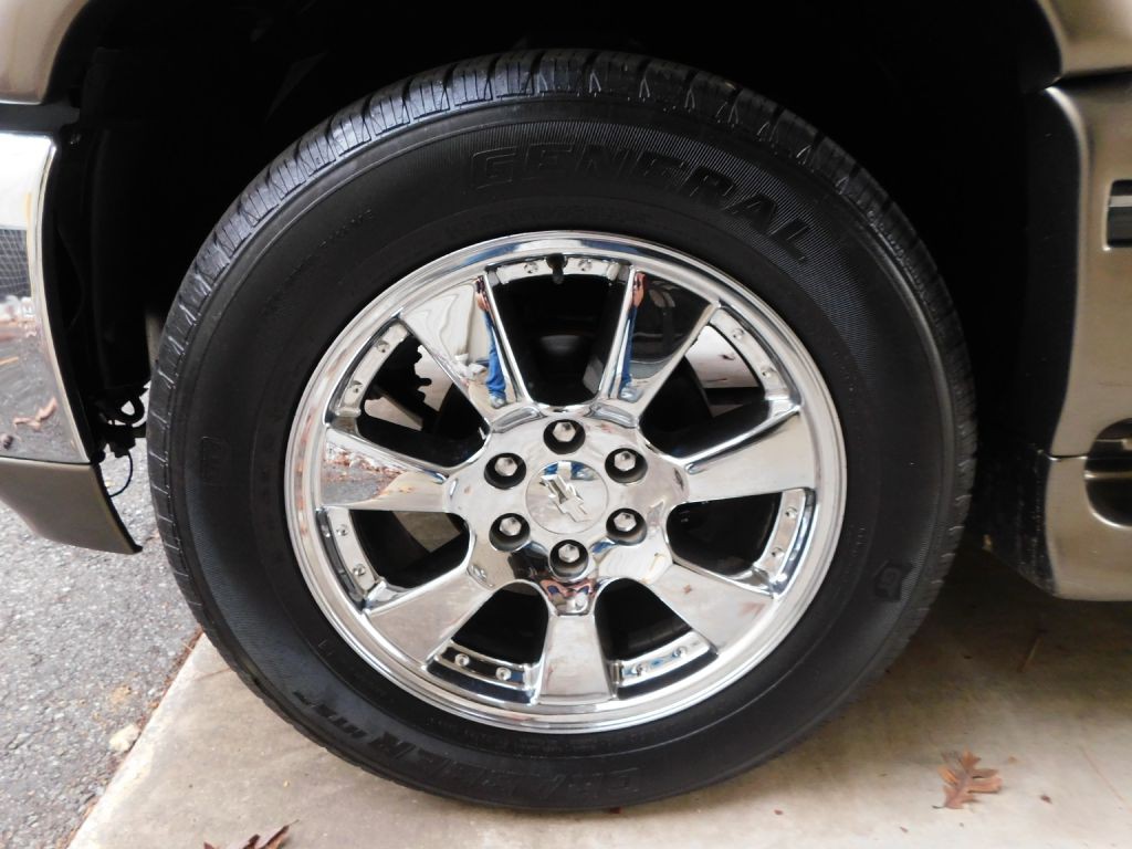 2003 GMC Yukon Image 34