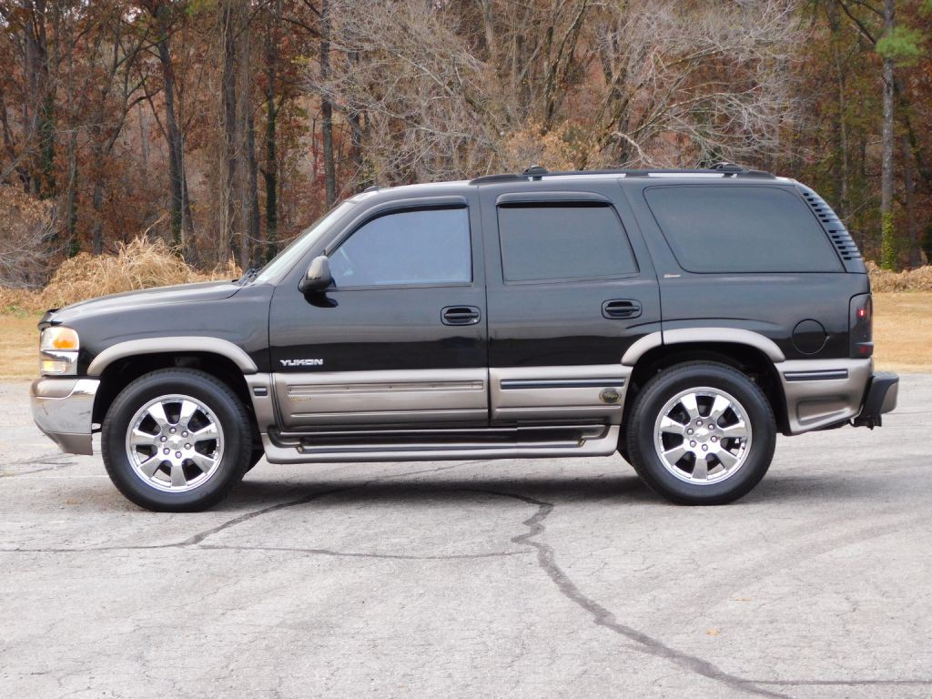 2003 GMC Yukon Image 4