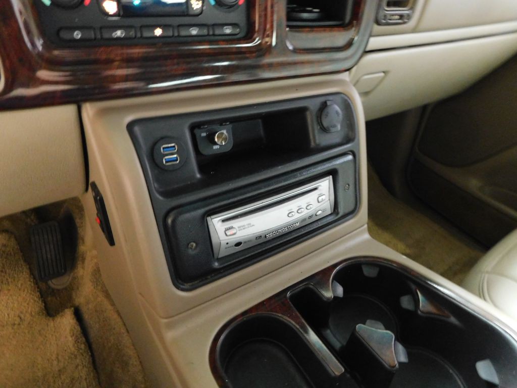 2003 GMC Yukon Image 13