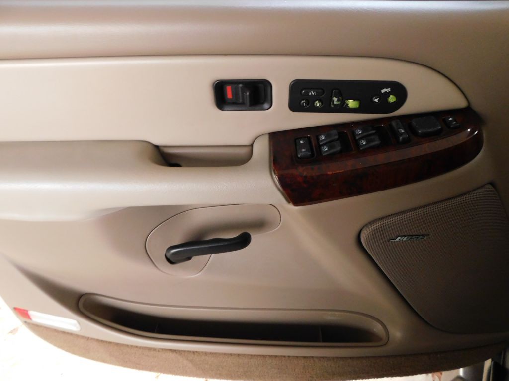 2003 GMC Yukon Image 18