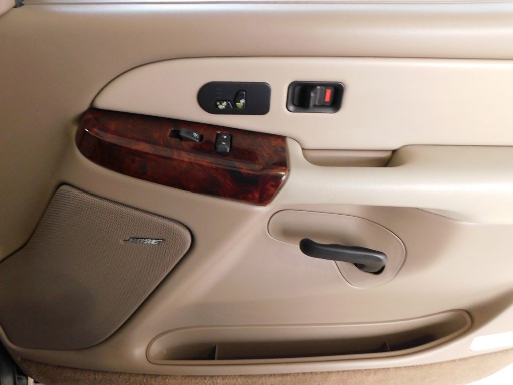 2003 GMC Yukon Image 30