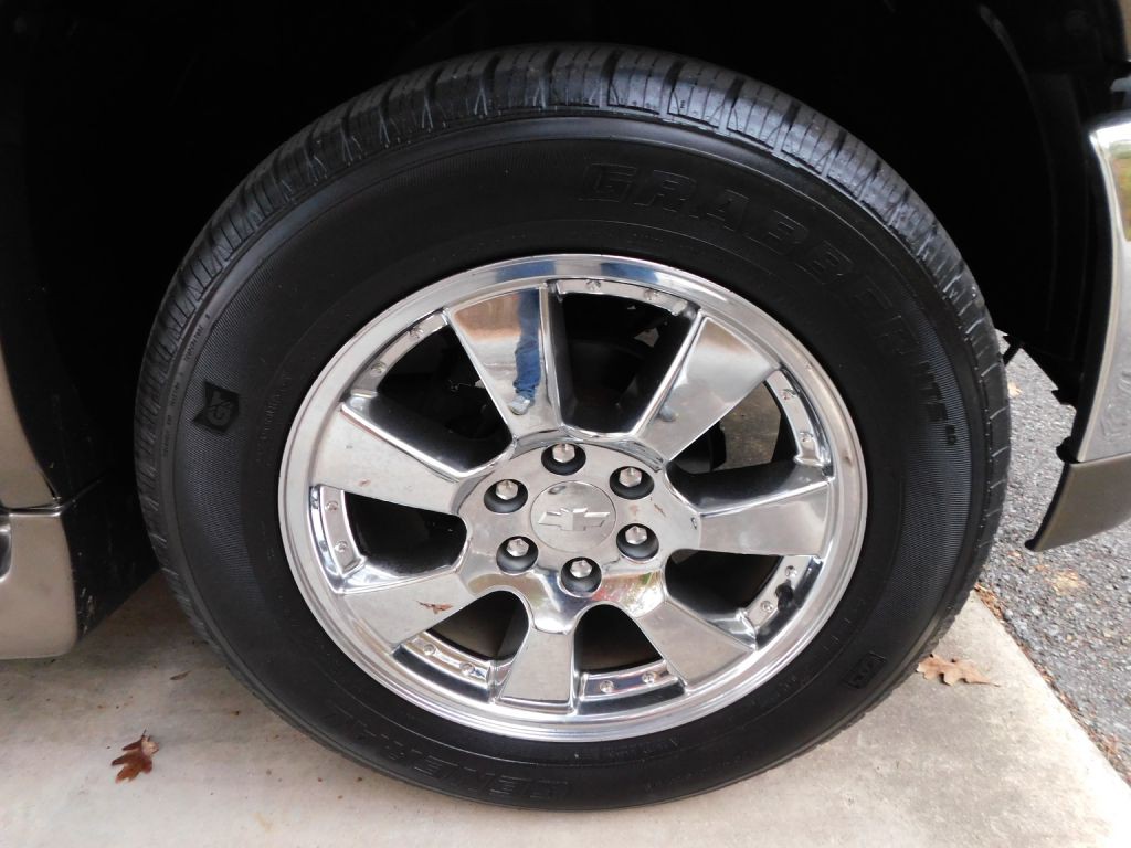 2003 GMC Yukon Image 36