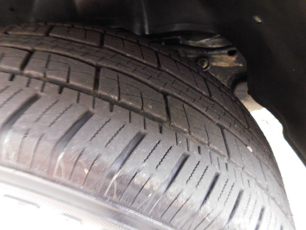 2003 GMC Yukon Image 37