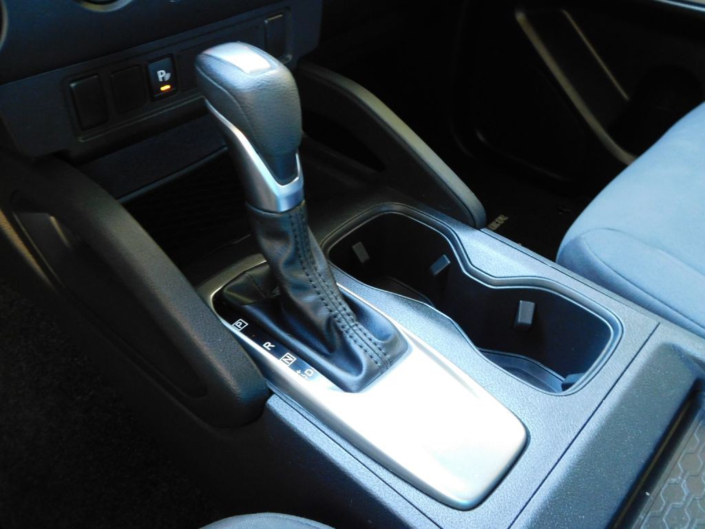 2022 Nissan Frontier Image 17