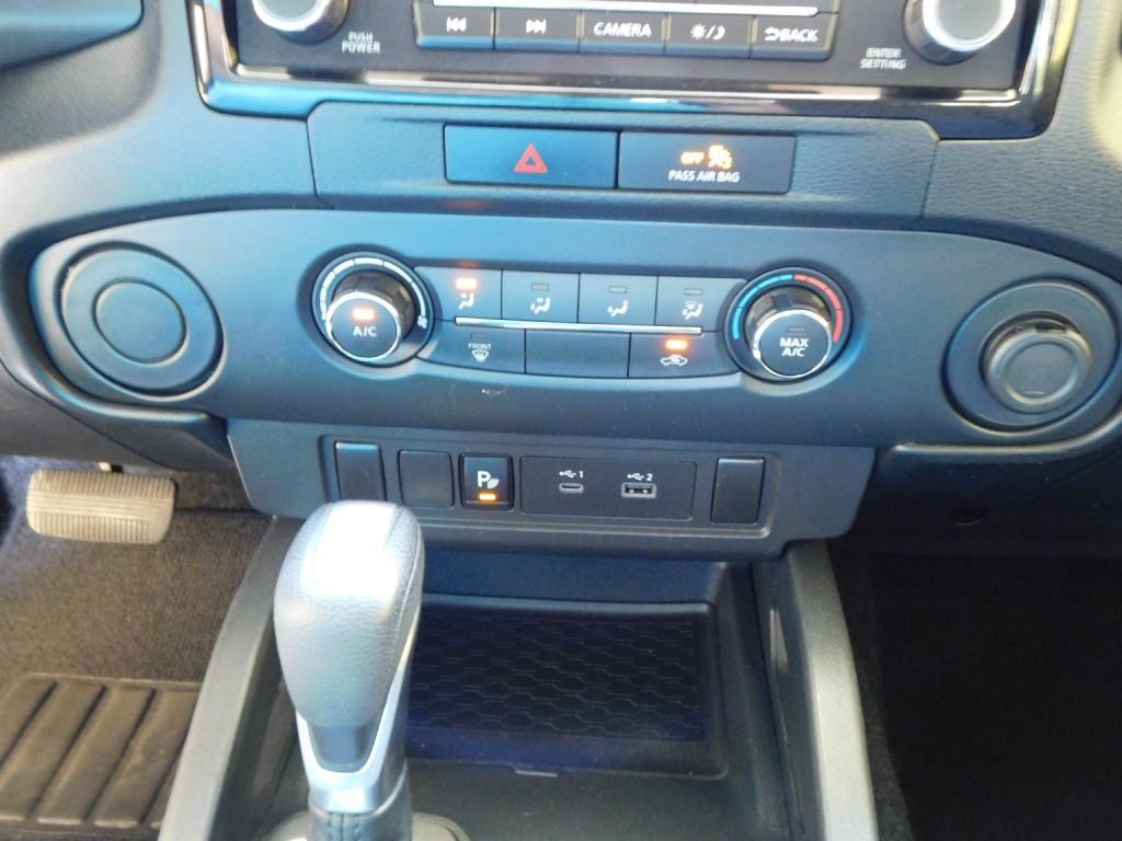 2022 Nissan Frontier Image 17