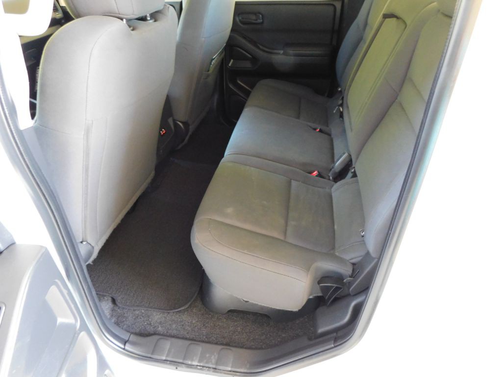 2022 Nissan Frontier Image 24