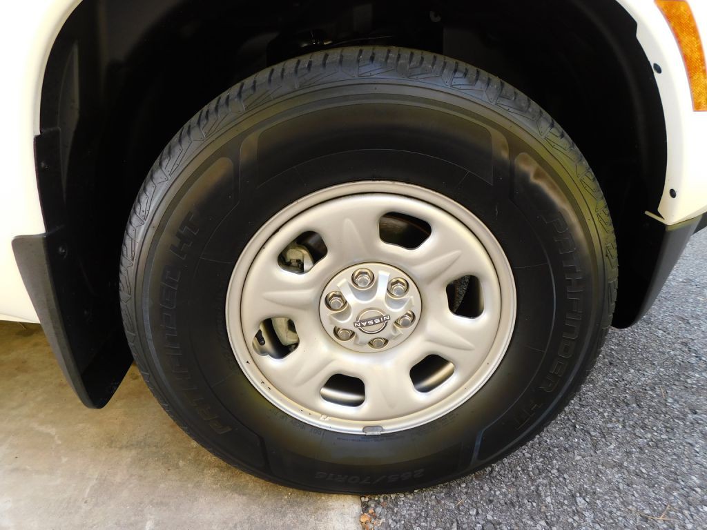 2022 Nissan Frontier Image 40