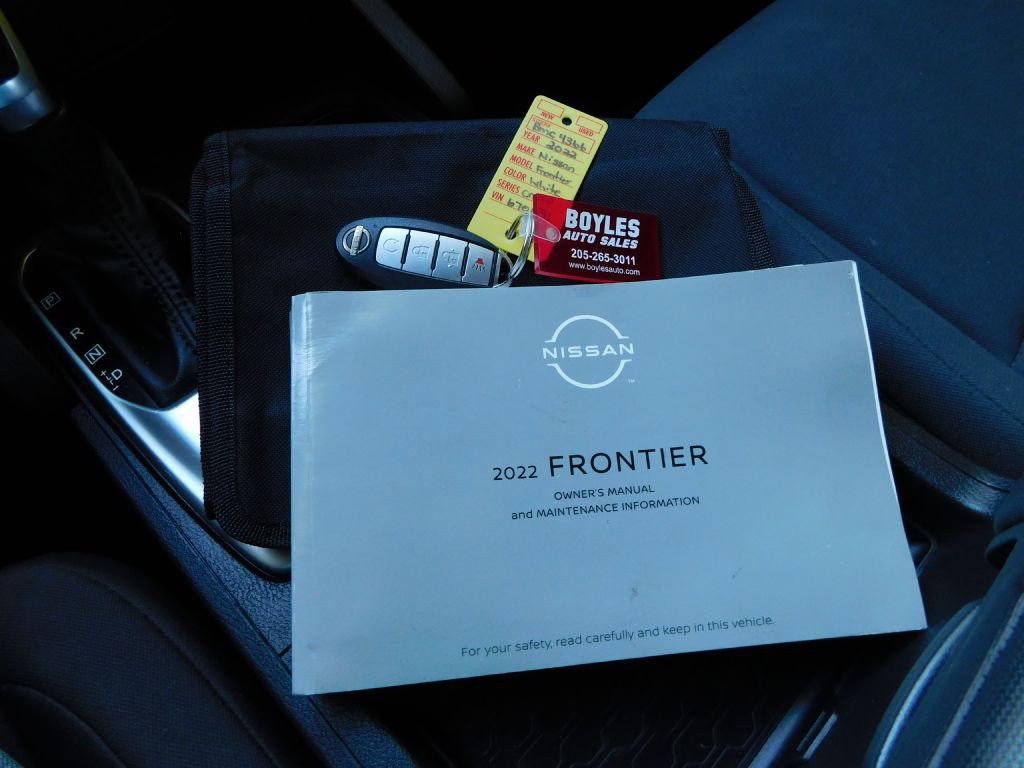 2022 Nissan Frontier Image 42