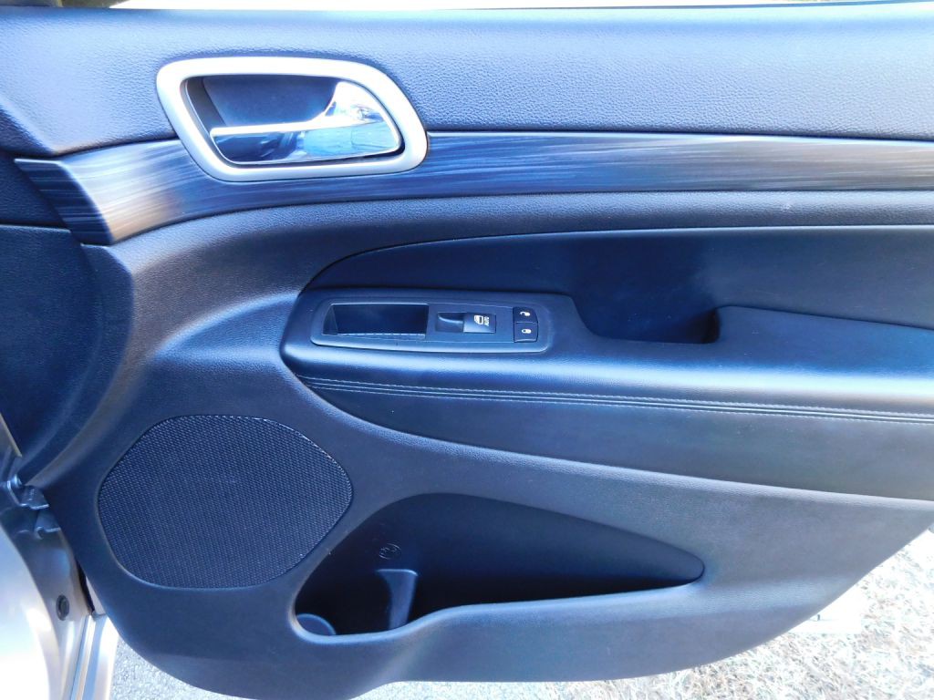 2019 Jeep Grand Cherokee Image 35