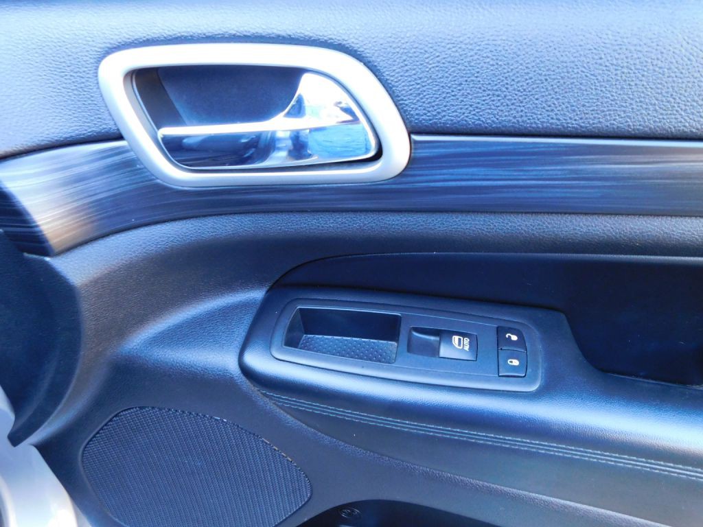 2019 Jeep Grand Cherokee Image 36