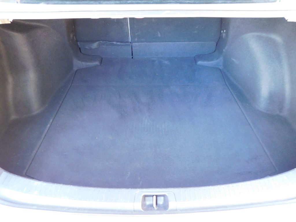 2022 Toyota Corolla Image 25