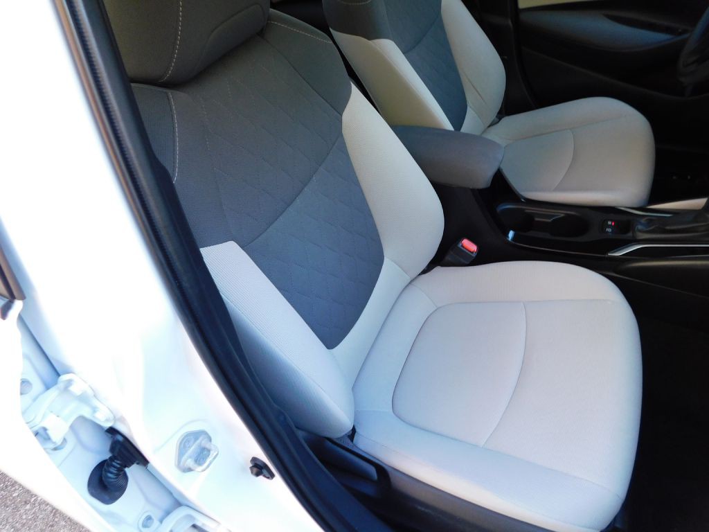 2022 Toyota Corolla Image 28