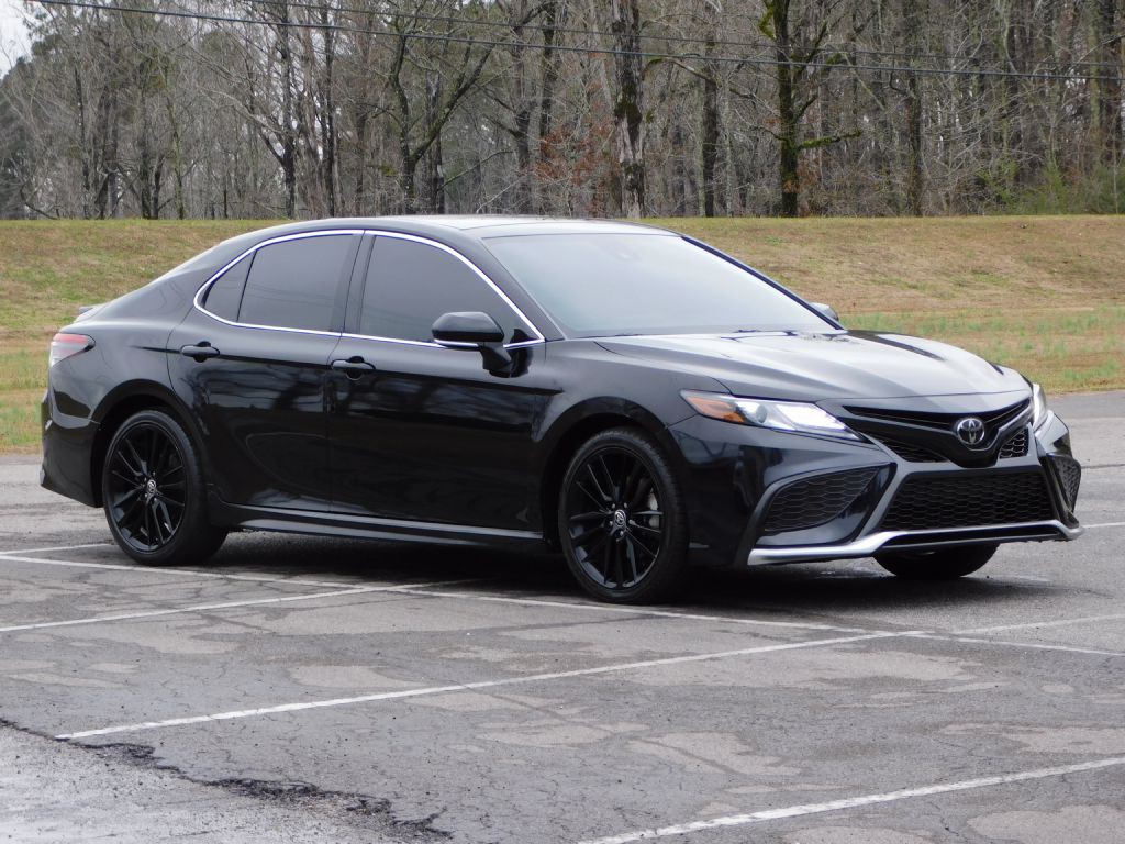 2022 Toyota Camry Image 1