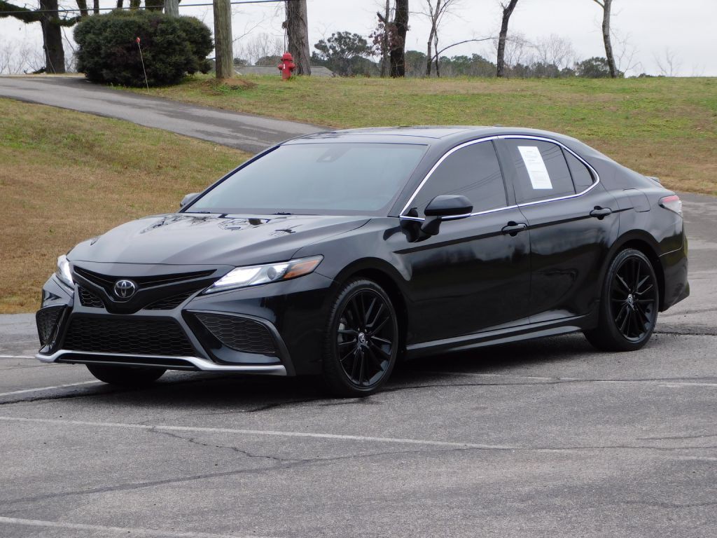 2022 Toyota Camry Image 2