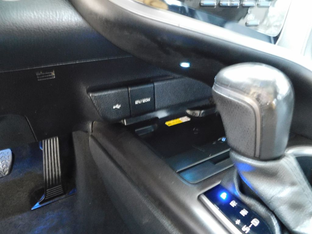 2022 Toyota Camry Image 17