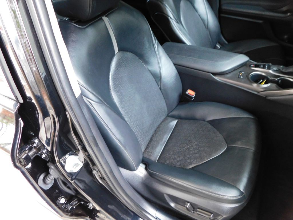 2022 Toyota Camry Image 30