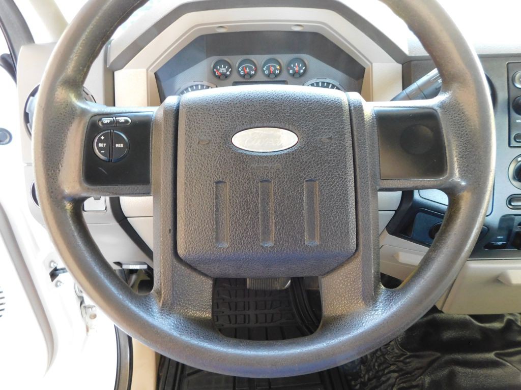 2008 Ford F-350 Image 10