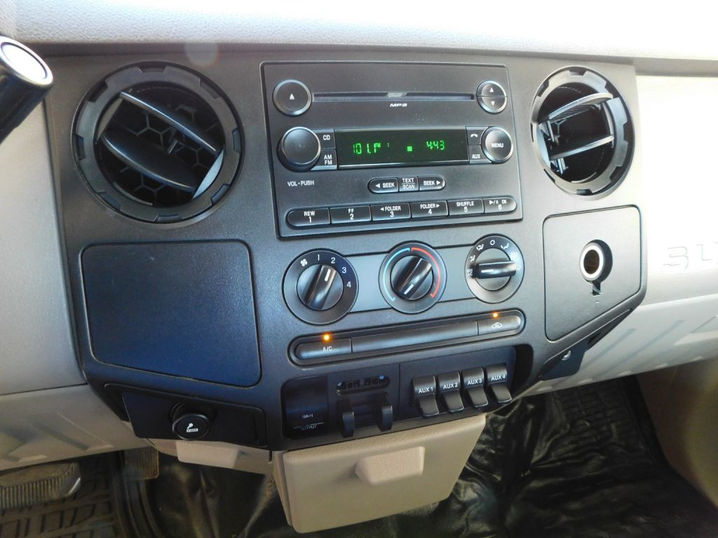 2008 Ford F-350 Image 12