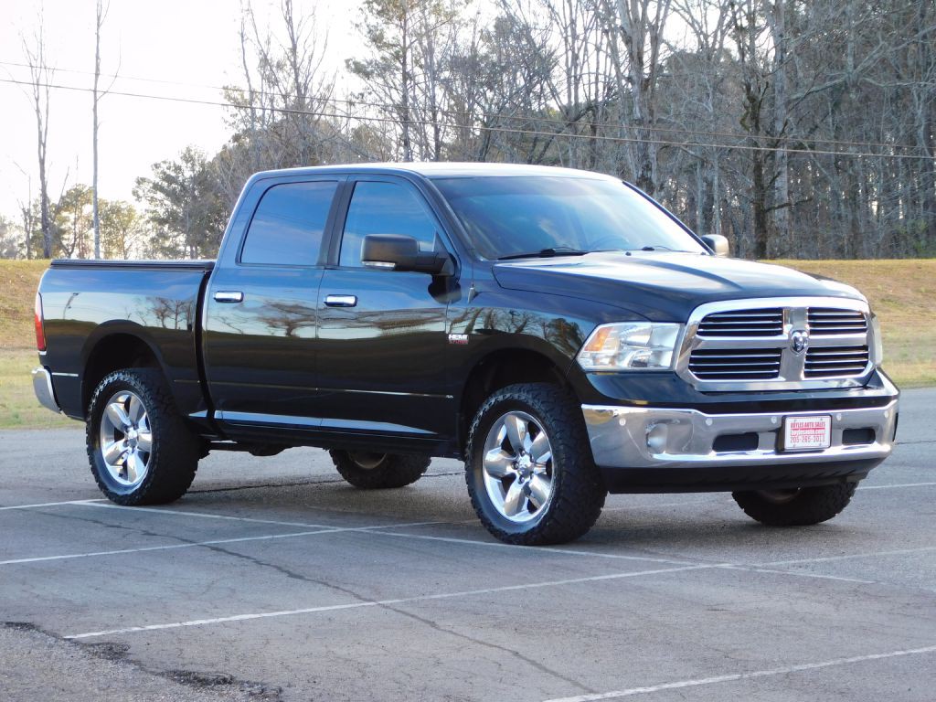 2016 RAM 1500 Image 1