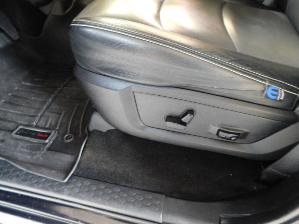 2016 RAM 1500 Image 9