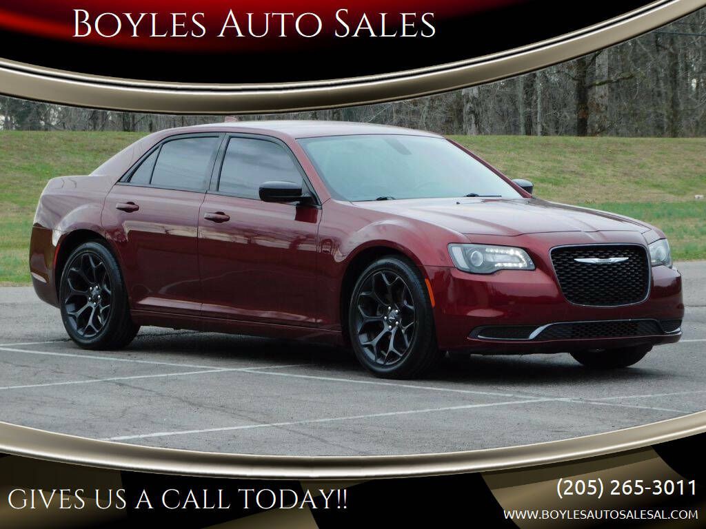 2019 Chrysler 300 Image 1