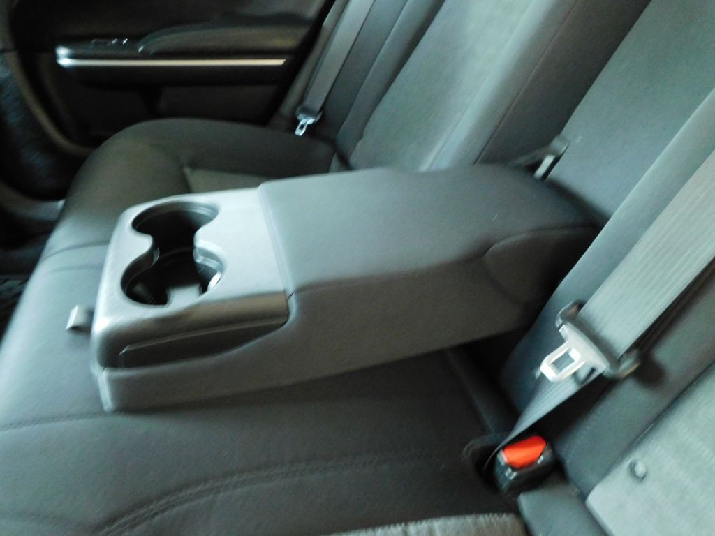 2019 Chrysler 300 Image 27