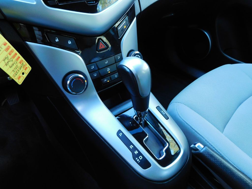 2012 Chevrolet Cruze Image 13