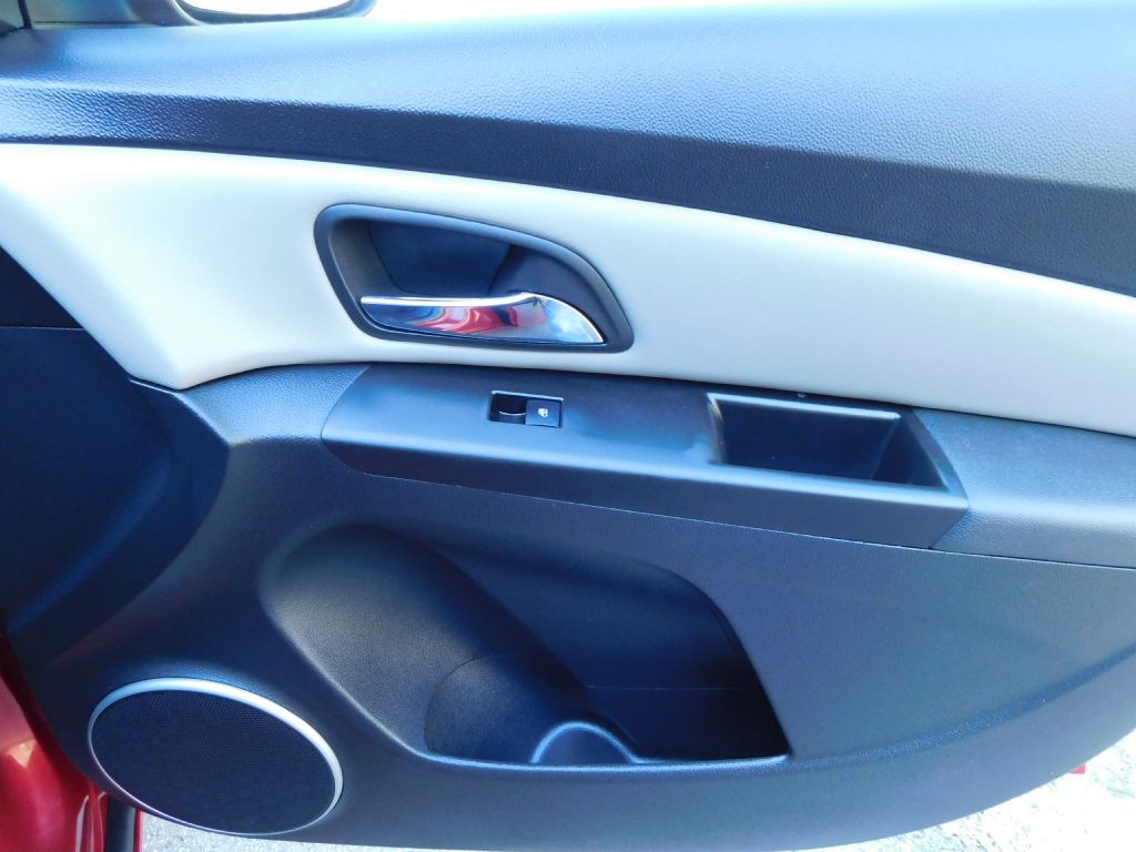 2012 Chevrolet Cruze Image 27