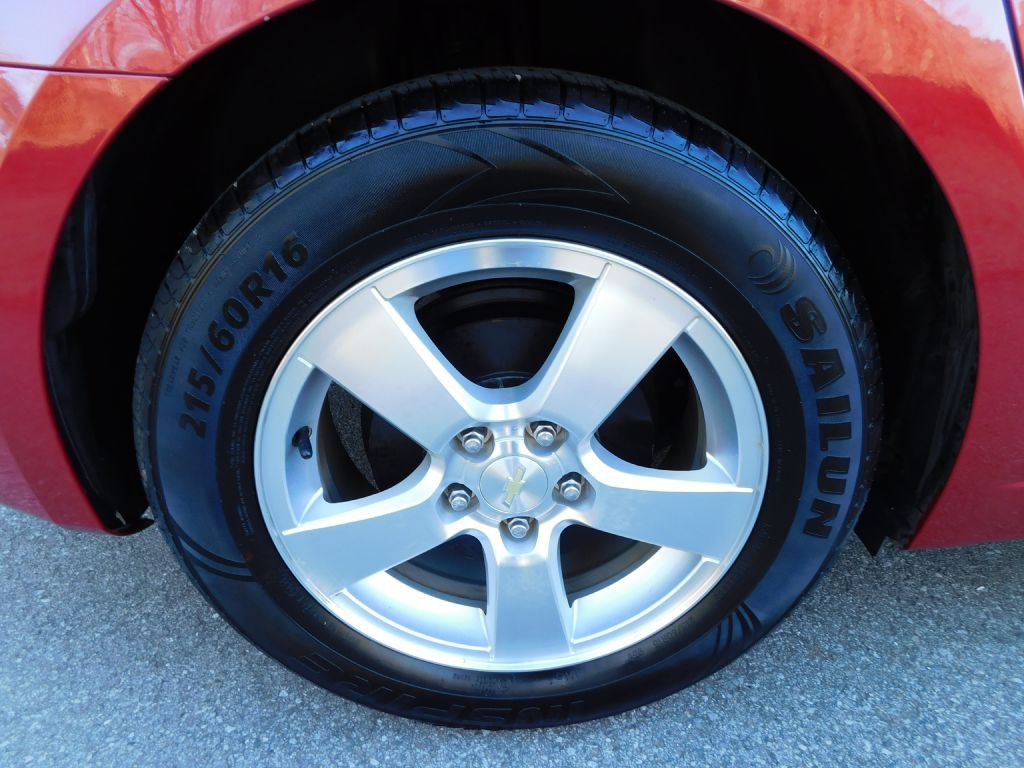 2012 Chevrolet Cruze Image 32