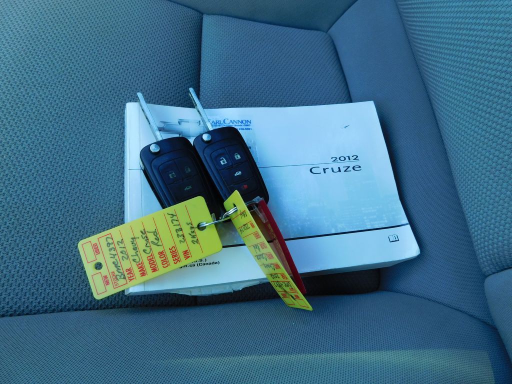 2012 Chevrolet Cruze Image 35