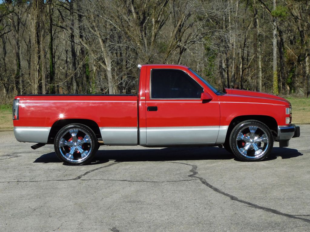 1989 Chevrolet C/K Image 3