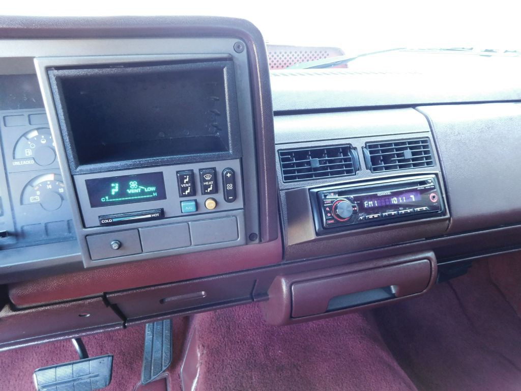 1989 Chevrolet C/K Image 12