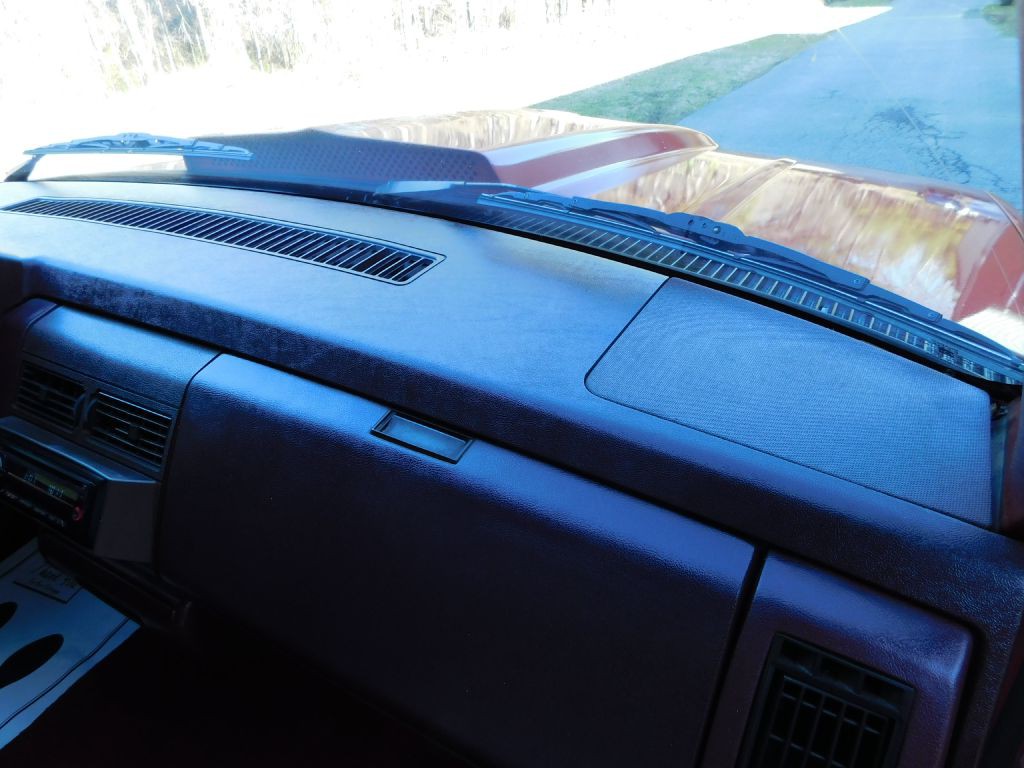 1989 Chevrolet C/K Image 22
