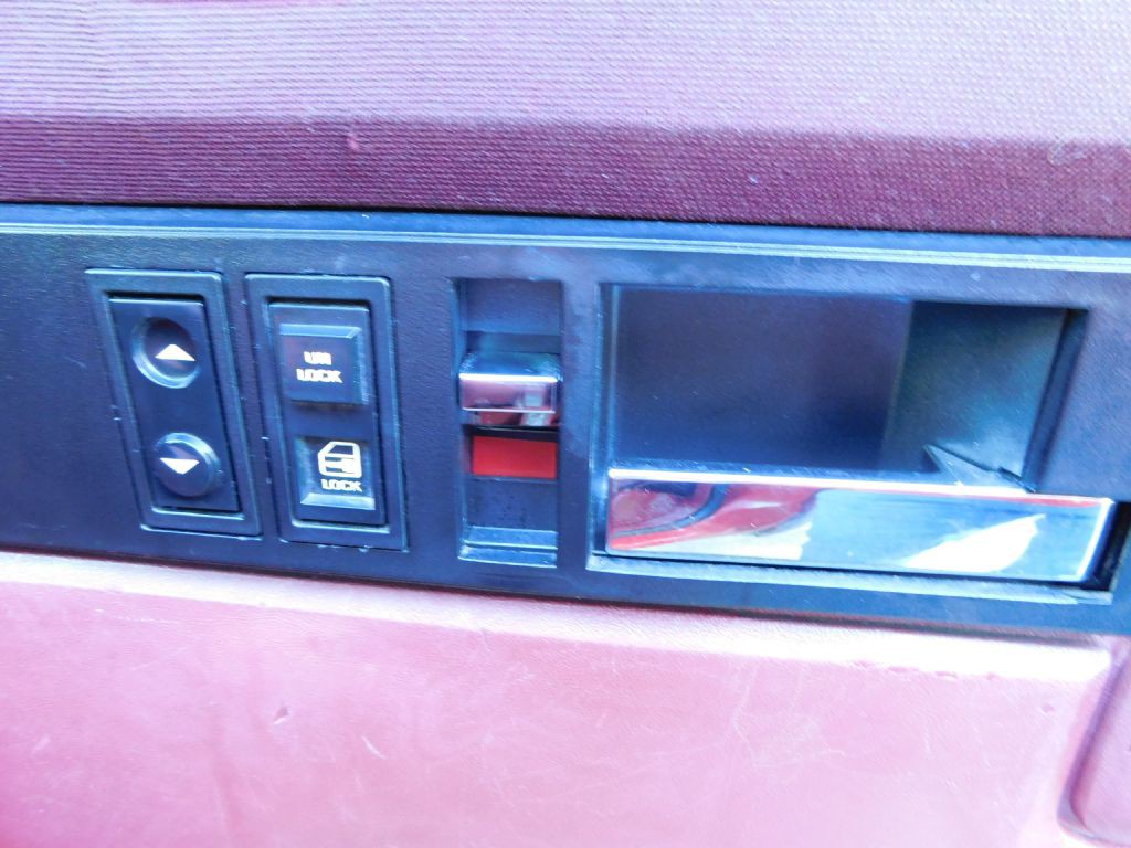 1989 Chevrolet C/K Image 24