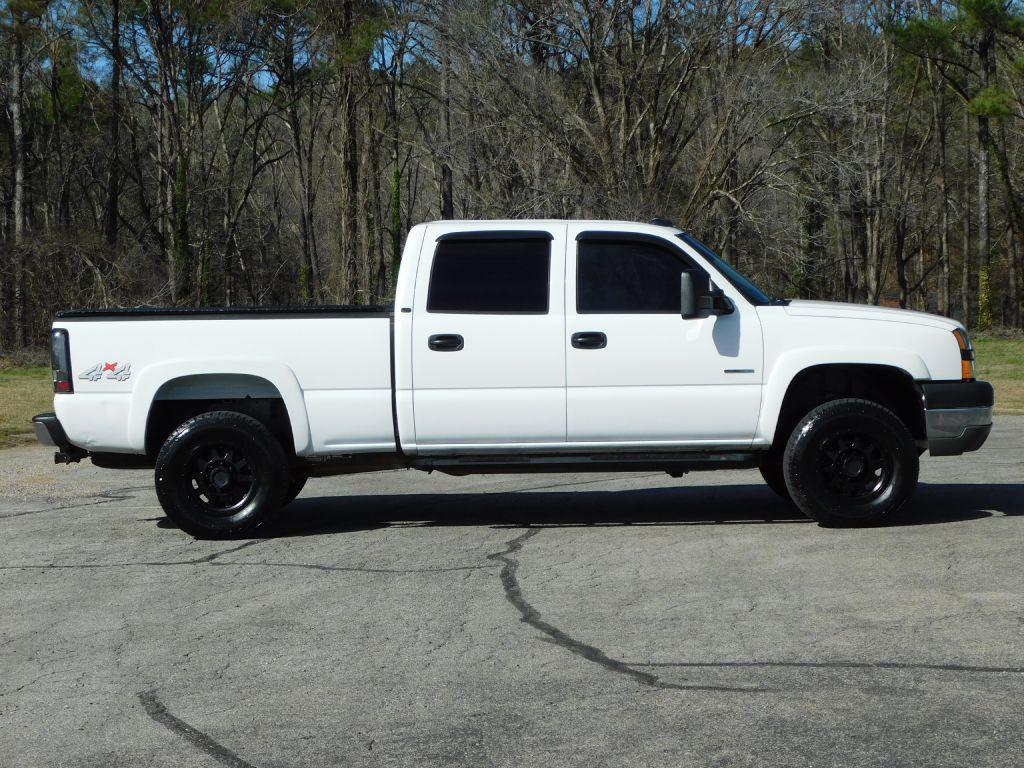 2004 Chevrolet Silverado 1500 Image 3