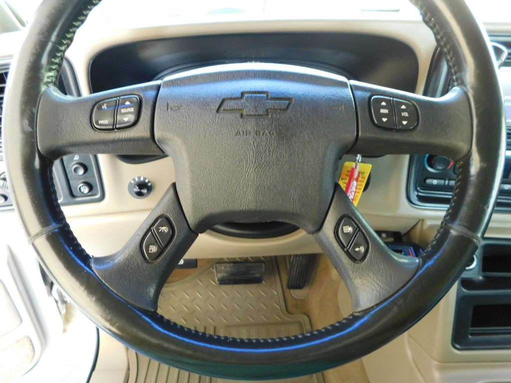 2004 Chevrolet Silverado 1500 Image 12