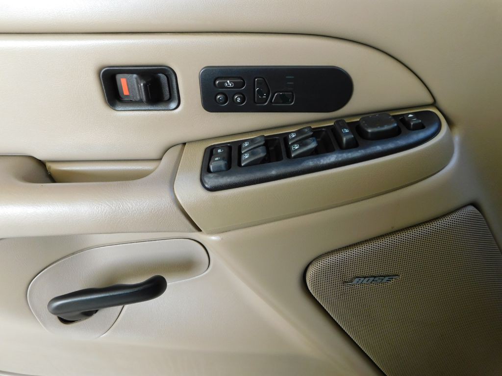 2004 Chevrolet Silverado 1500 Image 21