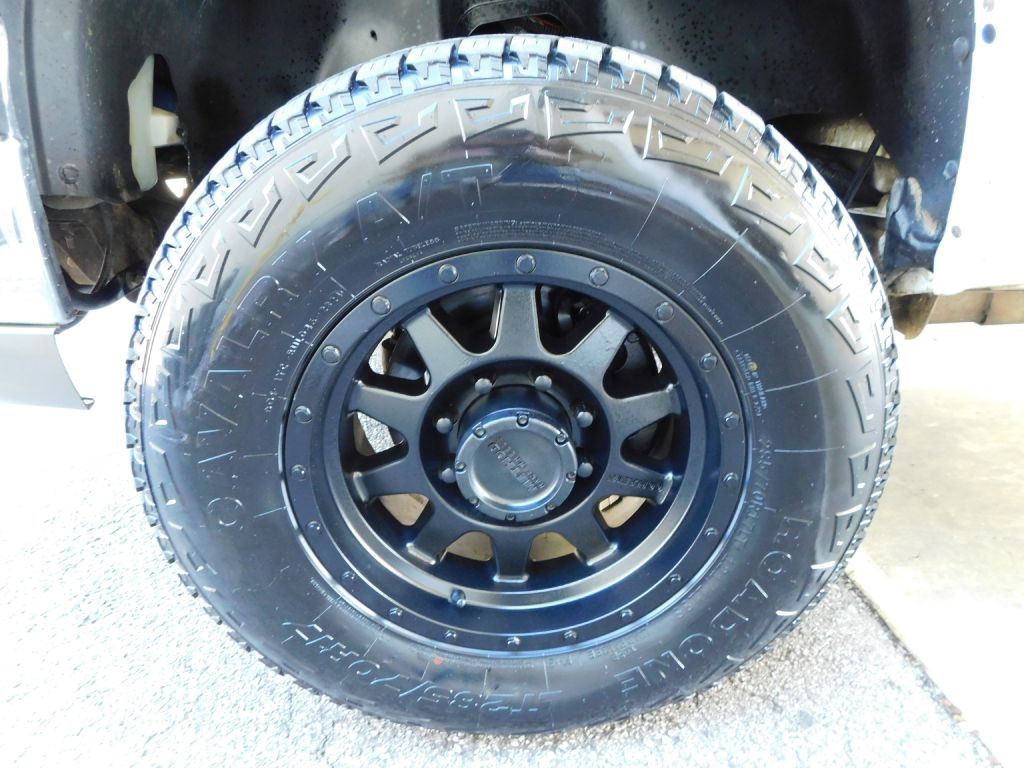 2004 Chevrolet Silverado 1500 Image 32