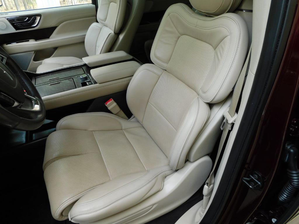 2018 Lincoln Navigator Image 10