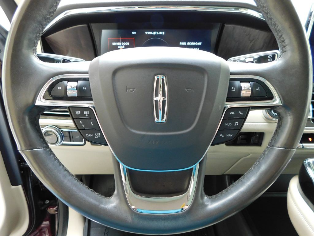 2018 Lincoln Navigator Image 12