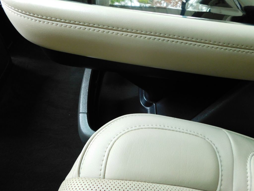 2018 Lincoln Navigator Image 36