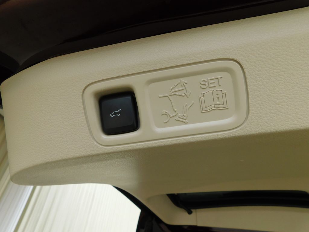 2018 Lincoln Navigator Image 41