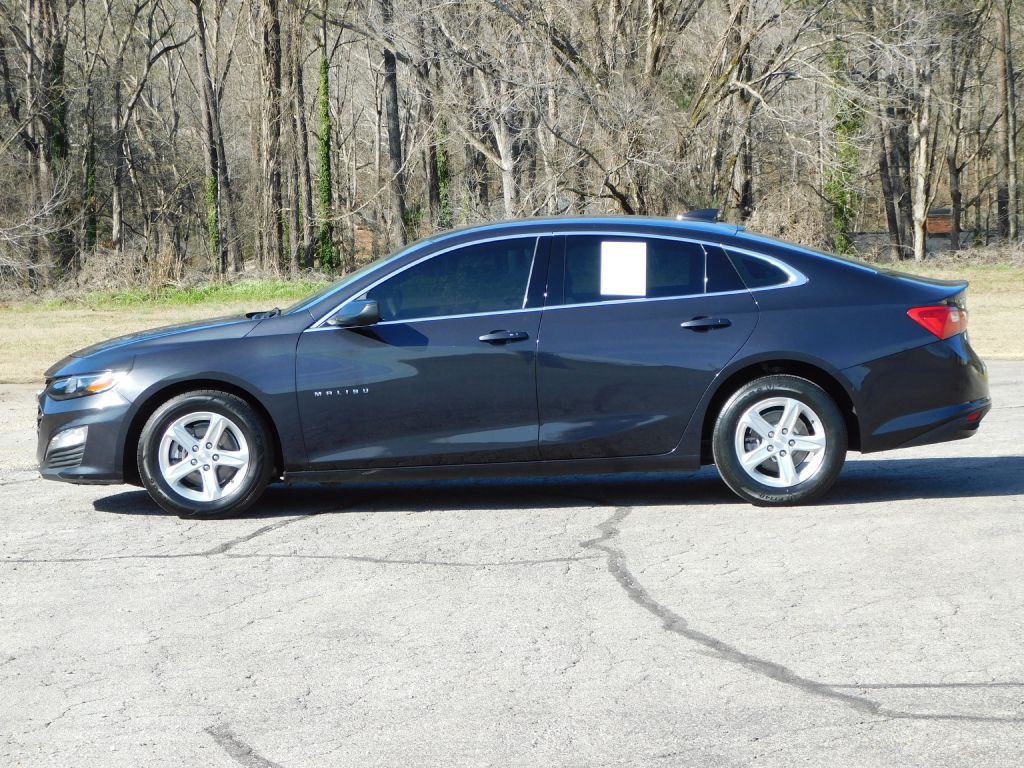 2023 Chevrolet Malibu Image 4