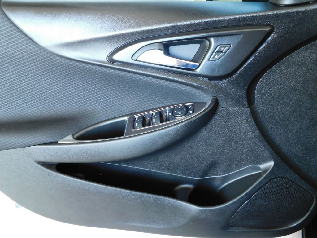 2023 Chevrolet Malibu Image 21